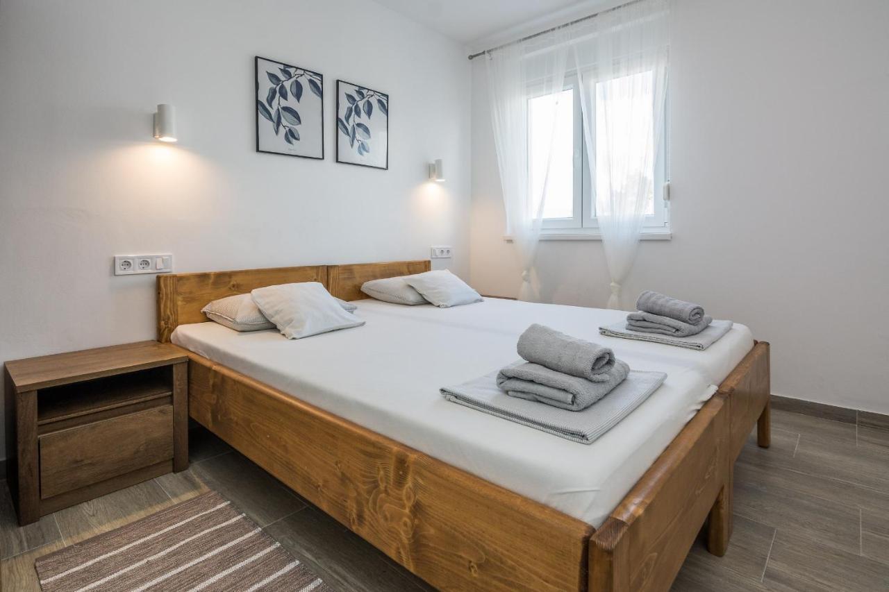 Apartments Pejakovic Вир Экстерьер фото