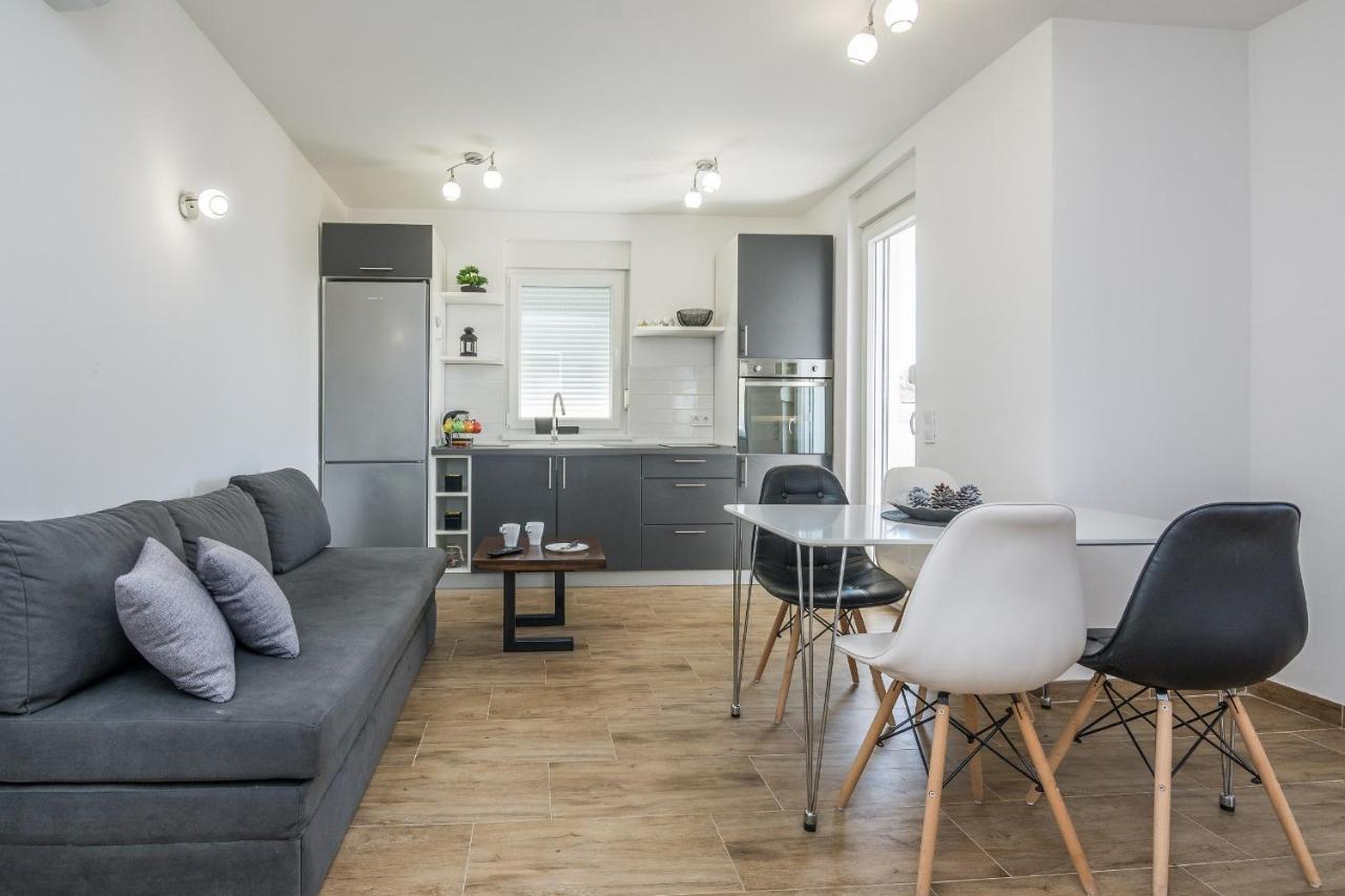 Apartments Pejakovic Вир Экстерьер фото